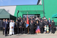 Zdjęcie grupowe - druhowie OSP Trawniki i zaproszeni goście