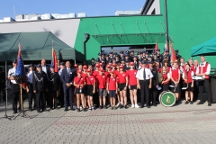 Zdjęcie grupowe - orkiestra dęta i zaproszeni goście