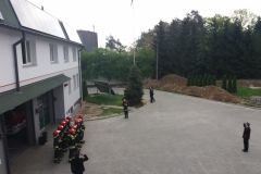 Uroczysta zmiana służby z okazji Dnia Flagi