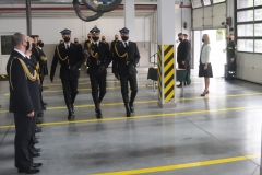 Apel z okazji Dnia Strażaka  - poczet sztandarowy