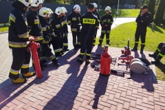 Szkolenie podstawowe strażaków ratowników OSP - stanowisko z armaturą pożarniczą