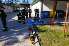 Szkolenie podstawowe strażaków ratowników OSP - stanowisko z narzędziami hydraulicznymi