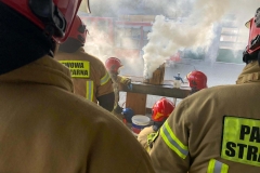 Ćwiczenia z zakresu technik gaszenia pożarów wewnętrznych