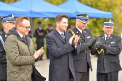 Uroczystość przekazania samochodu ratowniczo-gaśniczego z Jednostki Ratowniczo-Gaśniczej w Świdniku dla jednostki Ochotniczej Straży Pożarnej w Minkowicach włączonej do krajowego systemu ratowniczo-gaśniczego