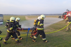 Ćwiczenia zgrywające - pomoc osobie poszkodowanej