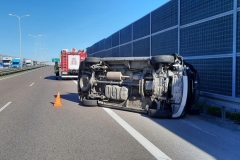 Zderzenie dwóch pojazdów osobowych na drodze ekspresowej S17 w Świdniku